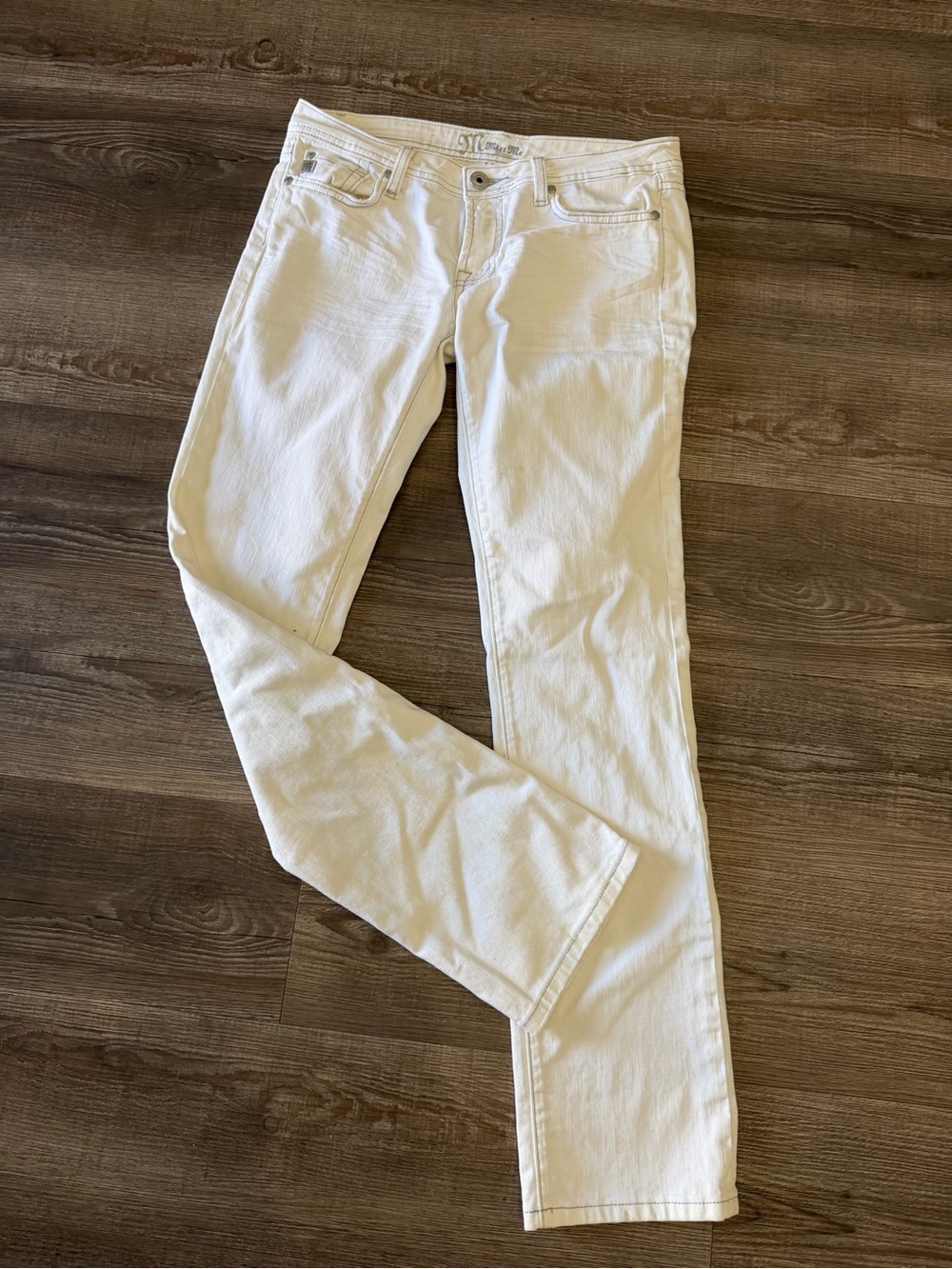 Miss Me jeans Women’s White Straight Jeans size 29